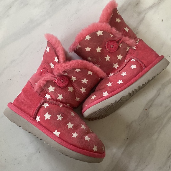 💢SOLD💢Used Pink Star Uggs - Picture 2 of 3